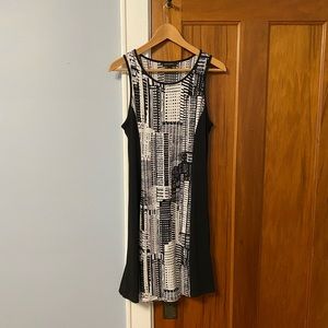 Sleeveless Banana Republic dress in Size Medium